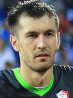 Dmitro BEZOTOSNIY