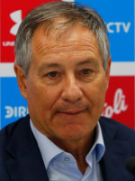Ariel Holan
