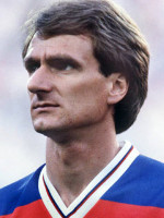 Phil THOMPSON